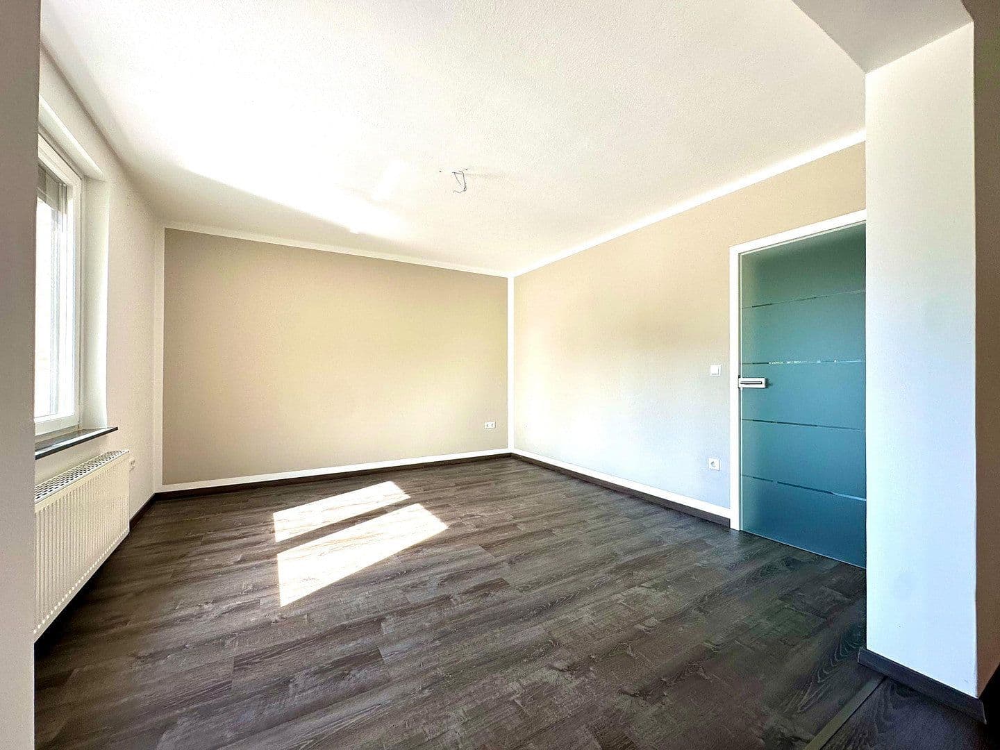 Predaj domu 160 m², pozemok 859 m², Drosselstraße 8, Neustadt am Rübenberge, Dolné Sasko Predaj domu 160 m², pozemok 859 m², Drosselstraße 8, Neustadt am Rübenberge, Dolné Sasko