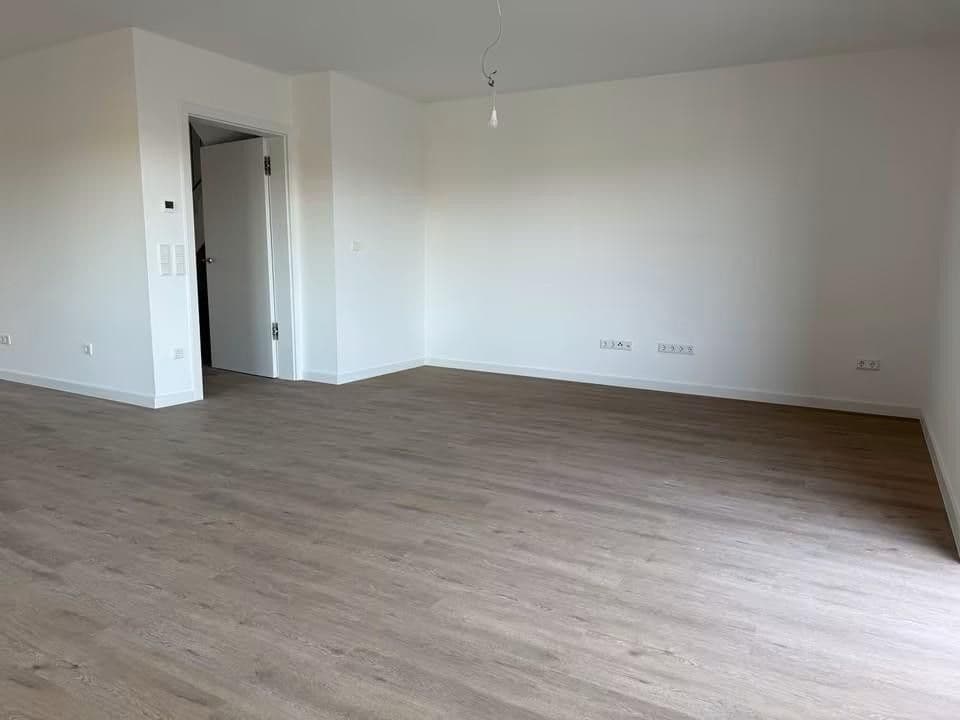 Prenájom domu 125 m², pozemok 379 m², Gläsenerstr.11a, Paderborn, Severné Porýnie - Westfálsko Prenájom domu 125 m², pozemok 379 m², Gläsenerstr.11a, Paderborn, Severné Porýnie - Westfálsko
