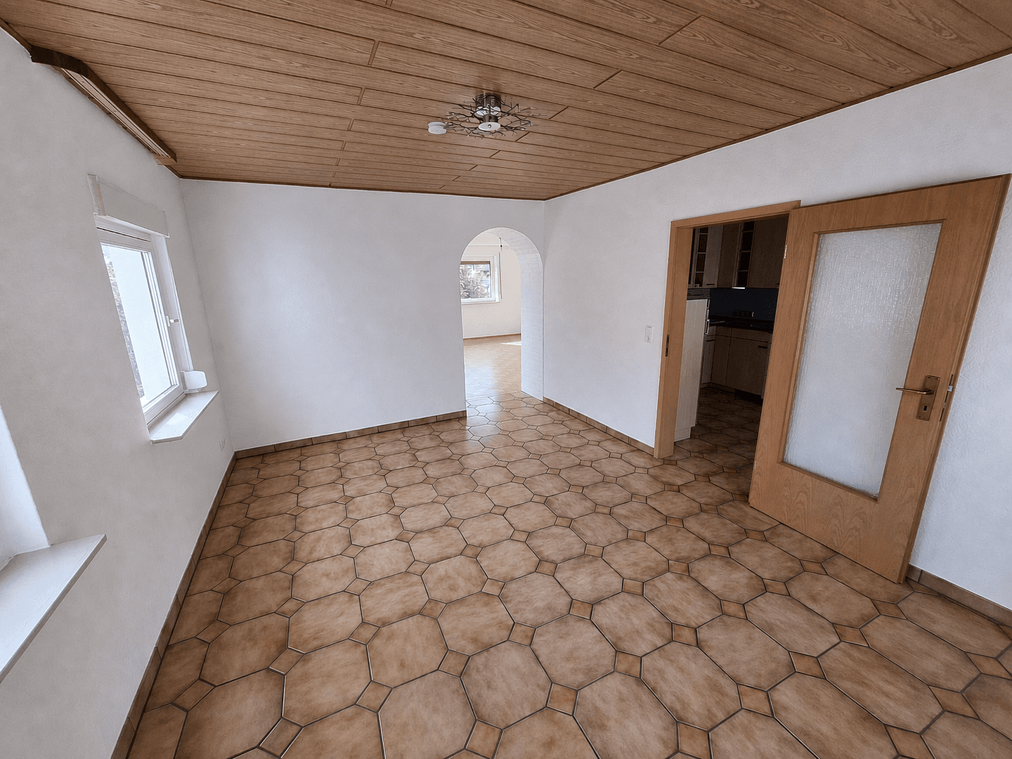 Prenájom bytu 4-izbový 125 m², Neuberg, Hesensko Prenájom bytu 4-izbový 125 m², Neuberg, Hesensko