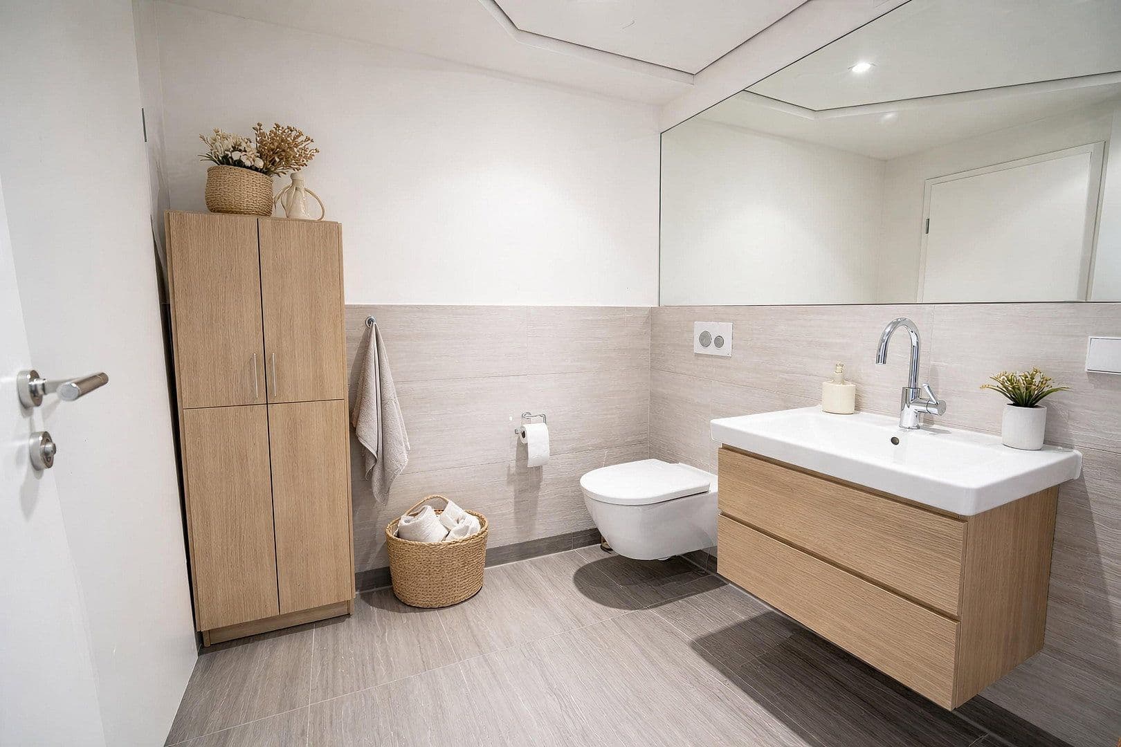 Predaj bytu 5-izbový 199 m², Düsseldorf, Severné Porýnie - Westfálsko Predaj bytu 5-izbový 199 m², Düsseldorf, Severné Porýnie - Westfálsko
