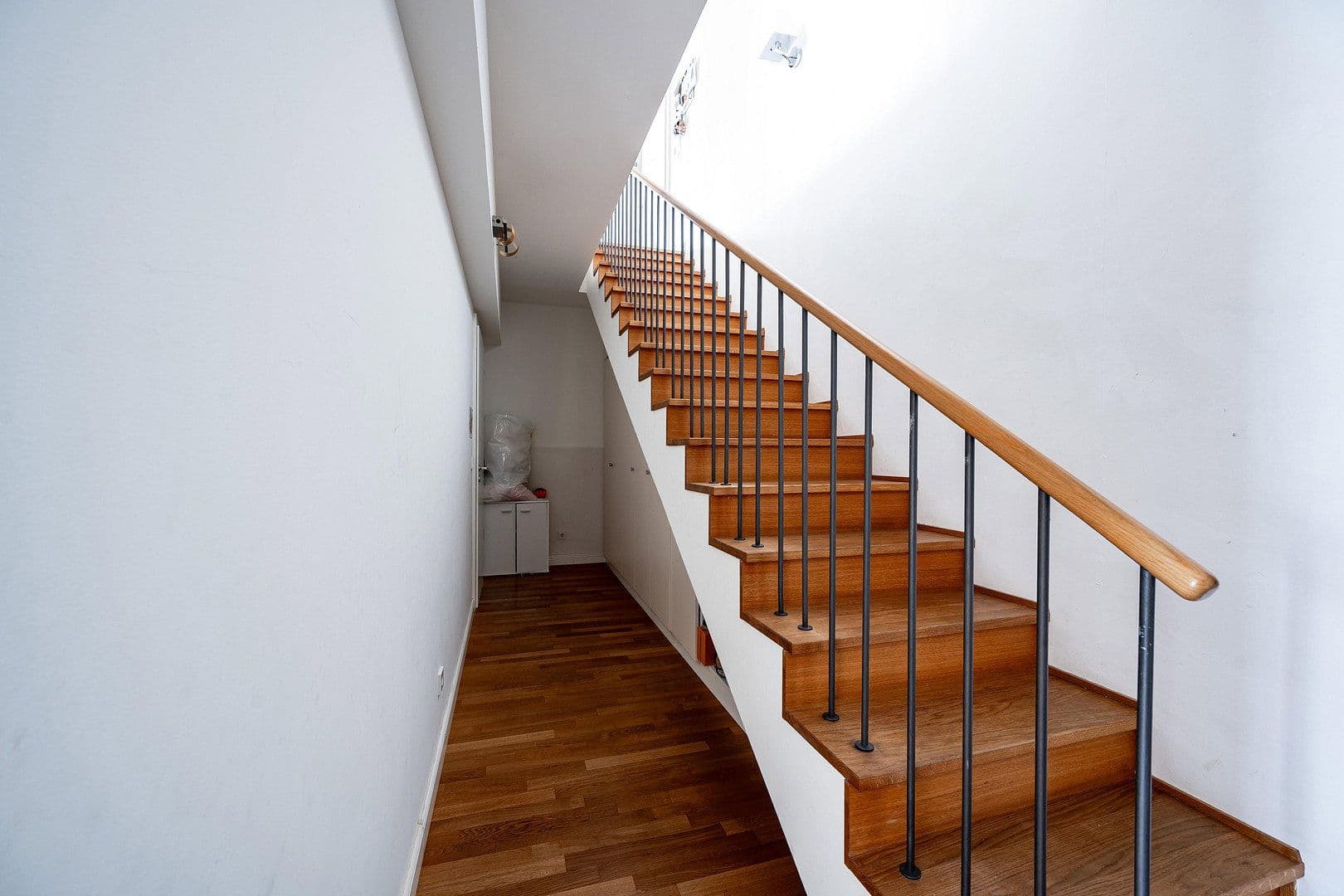Predaj bytu 5-izbový 199 m², Düsseldorf, Severné Porýnie - Westfálsko Predaj bytu 5-izbový 199 m², Düsseldorf, Severné Porýnie - Westfálsko