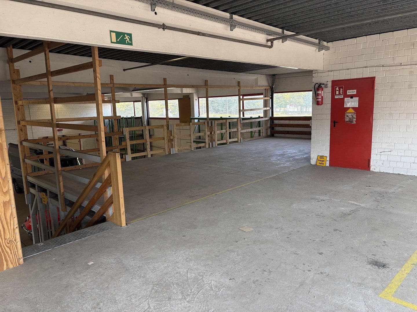Prenájom nebytového priestoru 1.400 m², Birkenweiherstraße 17, Langenselbold, Hesensko Prenájom nebytového priestoru 1.400 m², Birkenweiherstraße 17, Langenselbold, Hesensko