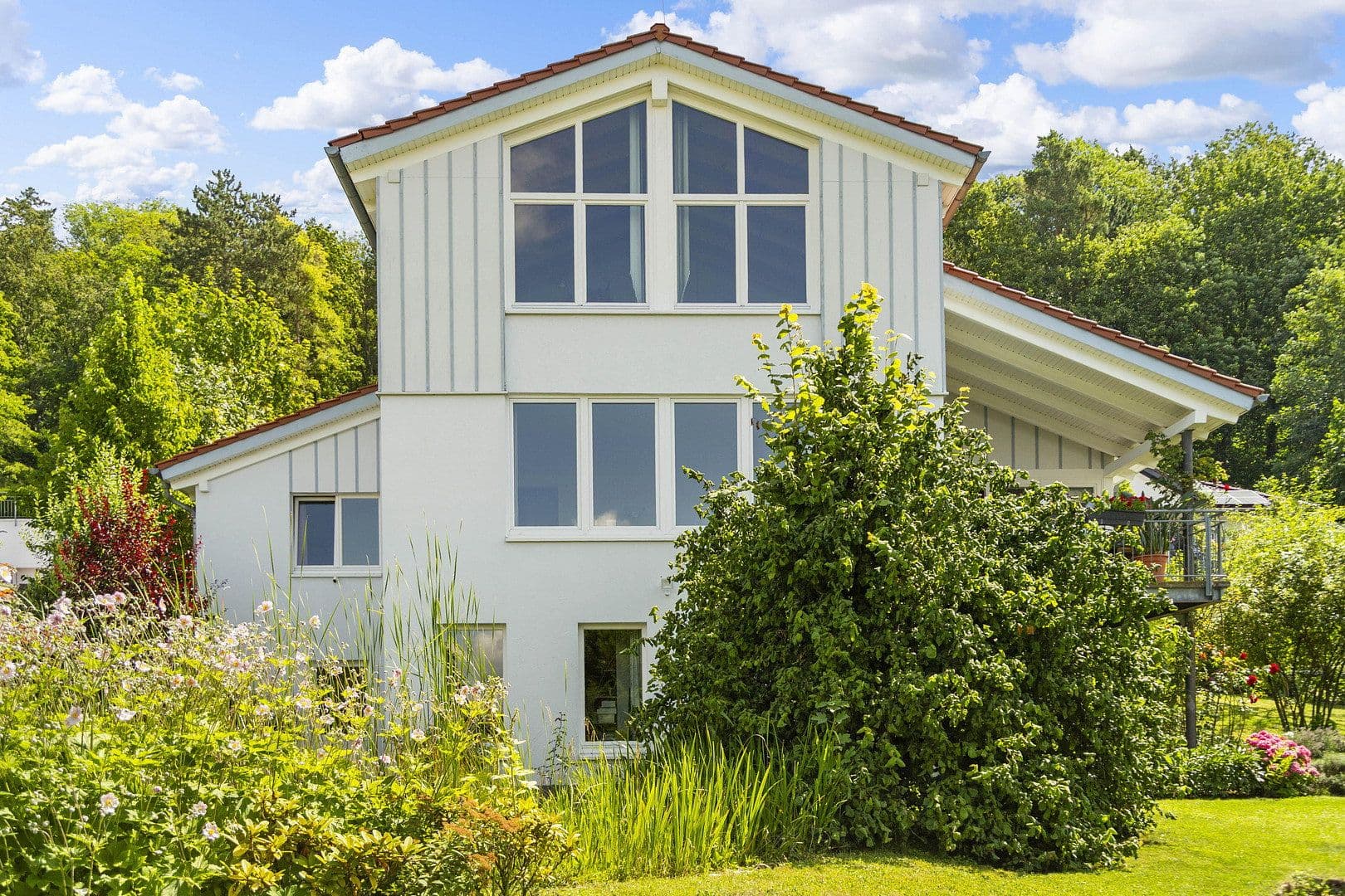 Predaj domu 204 m², pozemok 894 m², Northeim, Dolné Sasko Predaj domu 204 m², pozemok 894 m², Northeim, Dolné Sasko