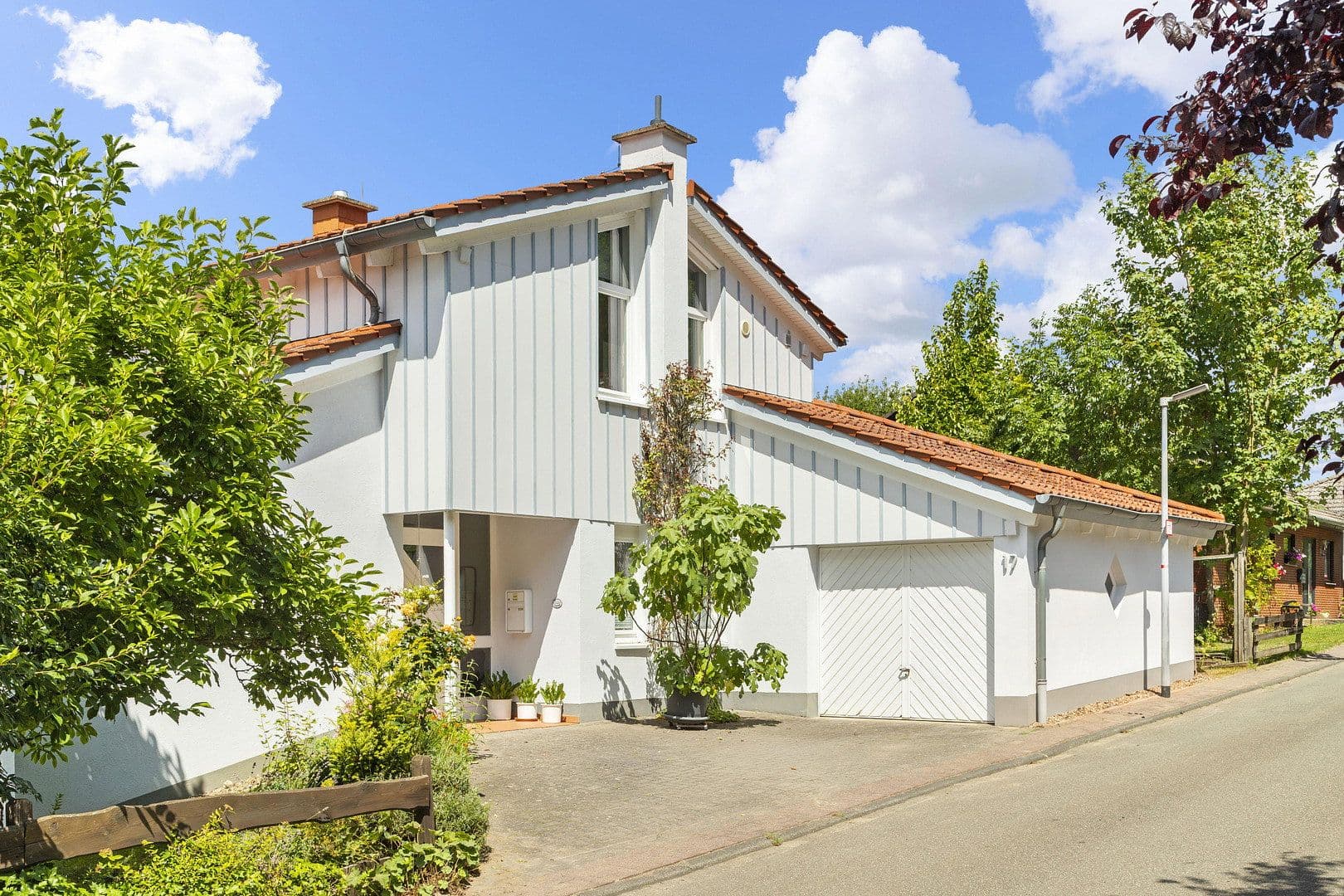 Predaj domu 204 m², pozemok 894 m², Northeim, Dolné Sasko Predaj domu 204 m², pozemok 894 m², Northeim, Dolné Sasko