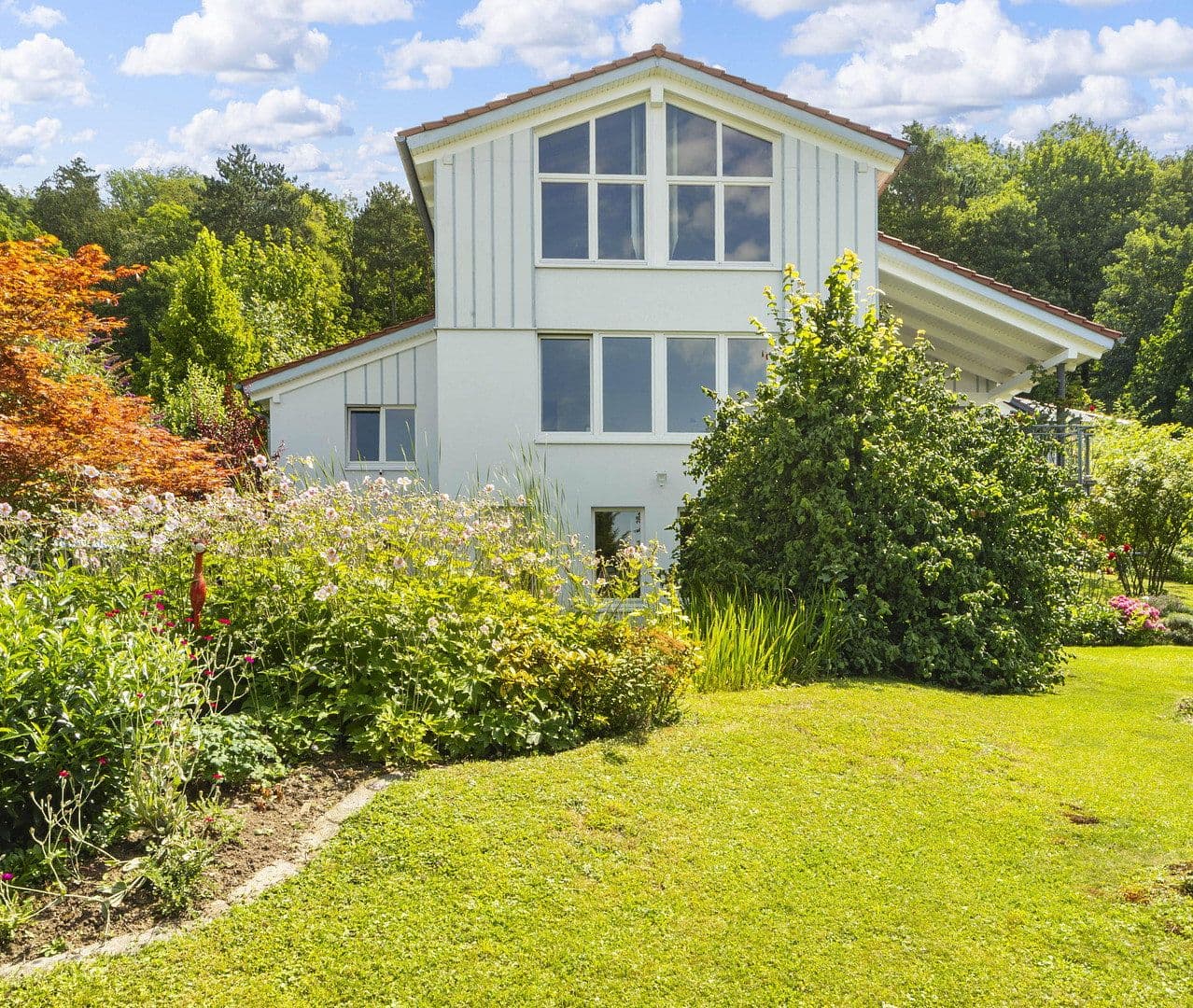 Predaj domu 204 m², pozemok 894 m², Northeim, Dolné Sasko Predaj domu 204 m², pozemok 894 m², Northeim, Dolné Sasko