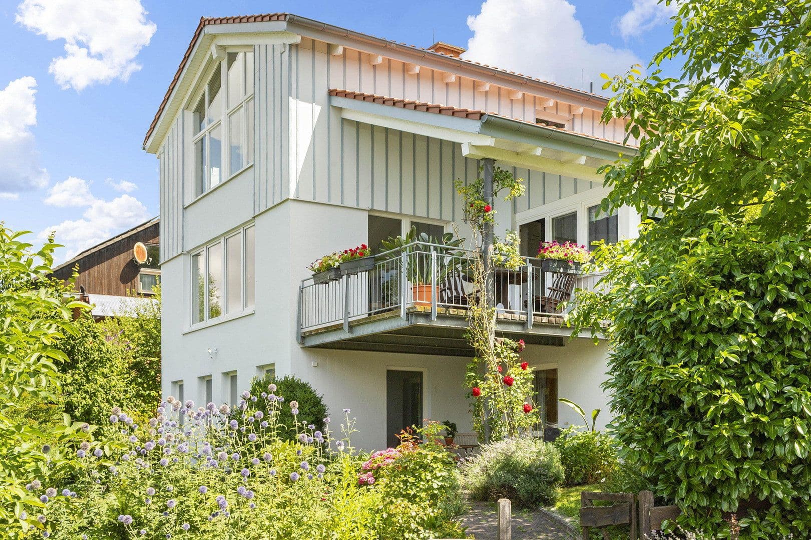 Predaj domu 204 m², pozemok 894 m², Northeim, Dolné Sasko Predaj domu 204 m², pozemok 894 m², Northeim, Dolné Sasko