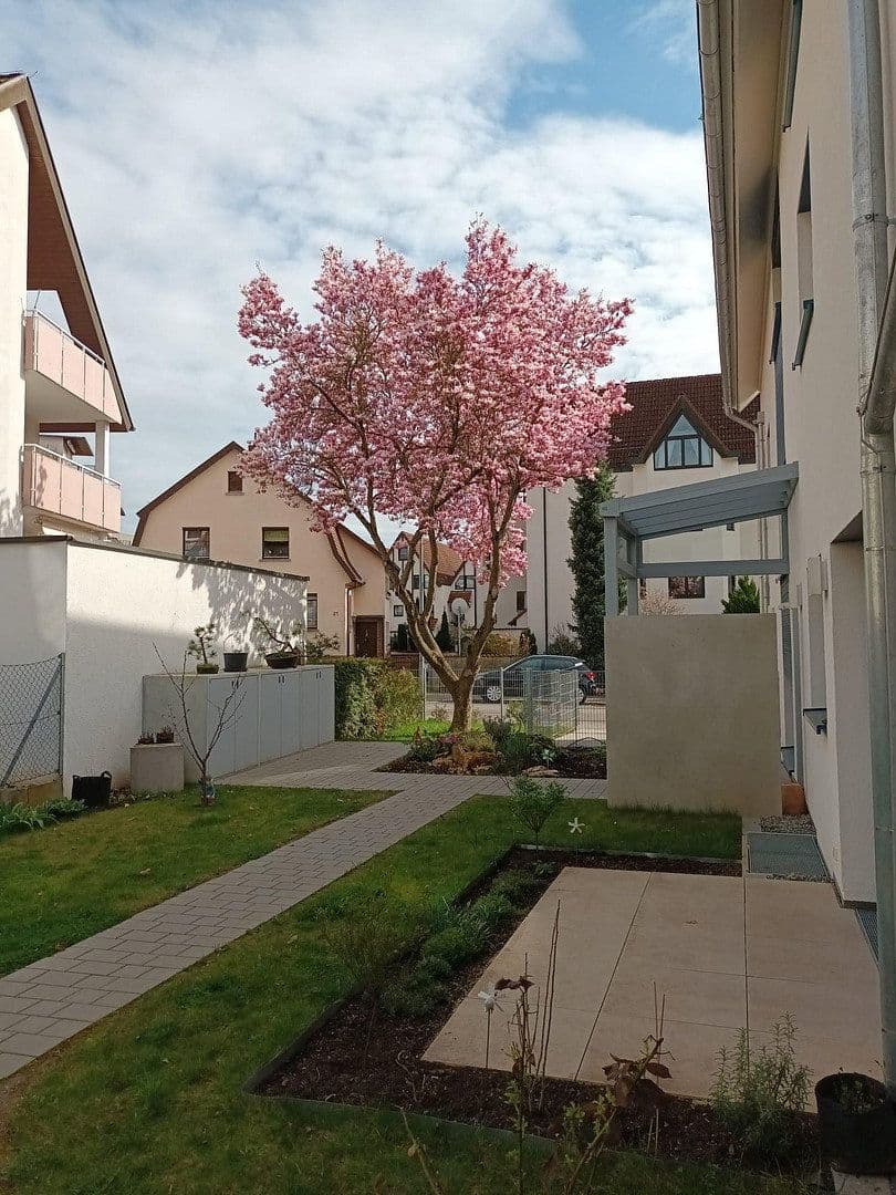 Prenájom bytu 2-izbový 49 m², Sindelfingen, Bádensko-Wurttembersko Prenájom bytu 2-izbový 49 m², Sindelfingen, Bádensko-Wurttembersko