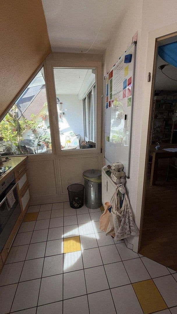 Prenájom bytu 3-izbový 106 m², Malteserordensstraße 4, Freiburg, Bádensko-Wurttembersko Prenájom bytu 3-izbový 106 m², Malteserordensstraße 4, Freiburg, Bádensko-Wurttembersko