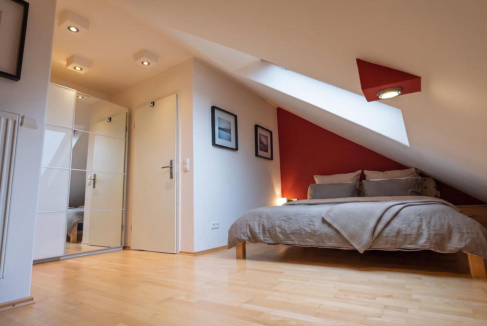 Predaj domu 153 m², pozemok 341 m², Joh.-Seb.-Bach-Straße 10a, Plankstadt, Bádensko-Wurttembersko Predaj domu 153 m², pozemok 341 m², Joh.-Seb.-Bach-Straße 10a, Plankstadt, Bádensko-Wurttembersko