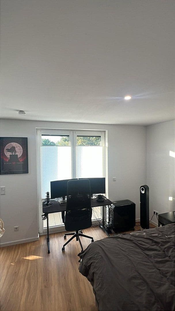 Prenájom bytu 2-izbový 75 m², Weyerstraße 45, Solingen, Severné Porýnie - Westfálsko Prenájom bytu 2-izbový 75 m², Weyerstraße 45, Solingen, Severné Porýnie - Westfálsko