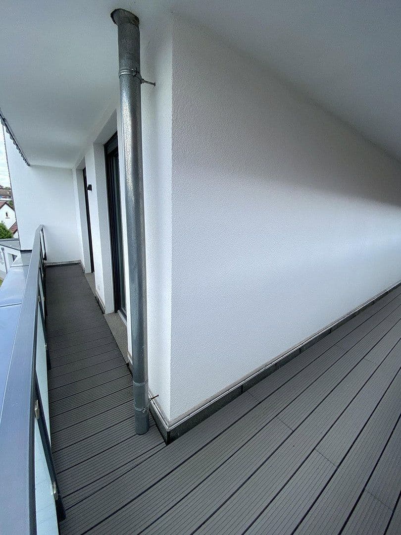Prenájom bytu 2-izbový 75 m², Weyerstraße 45, Solingen, Severné Porýnie - Westfálsko Prenájom bytu 2-izbový 75 m², Weyerstraße 45, Solingen, Severné Porýnie - Westfálsko