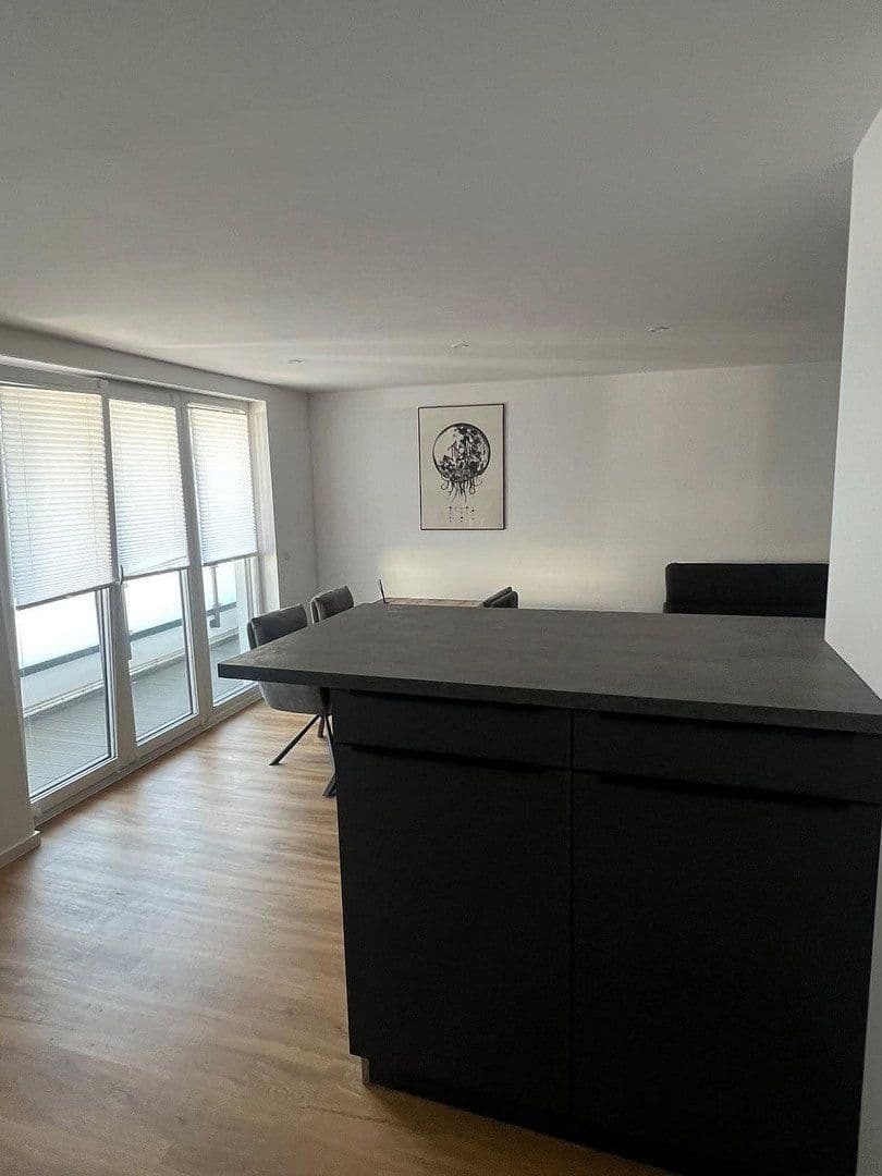 Prenájom bytu 2-izbový 75 m², Weyerstraße 45, Solingen, Severné Porýnie - Westfálsko Prenájom bytu 2-izbový 75 m², Weyerstraße 45, Solingen, Severné Porýnie - Westfálsko