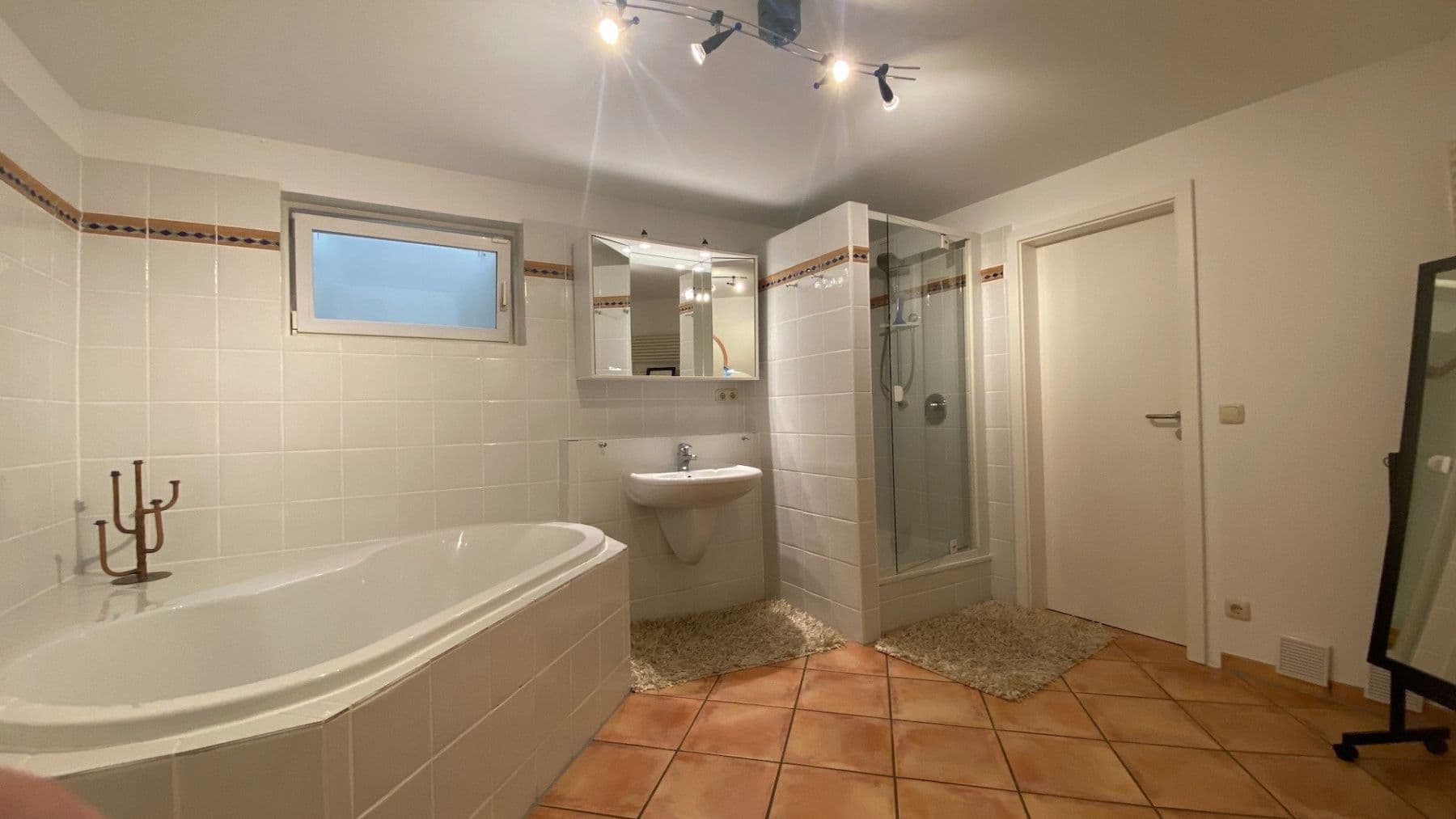 Predaj domu 157 m², pozemok 634 m², Halstenbek, Šlezvicko-Holštajnsko Predaj domu 157 m², pozemok 634 m², Halstenbek, Šlezvicko-Holštajnsko