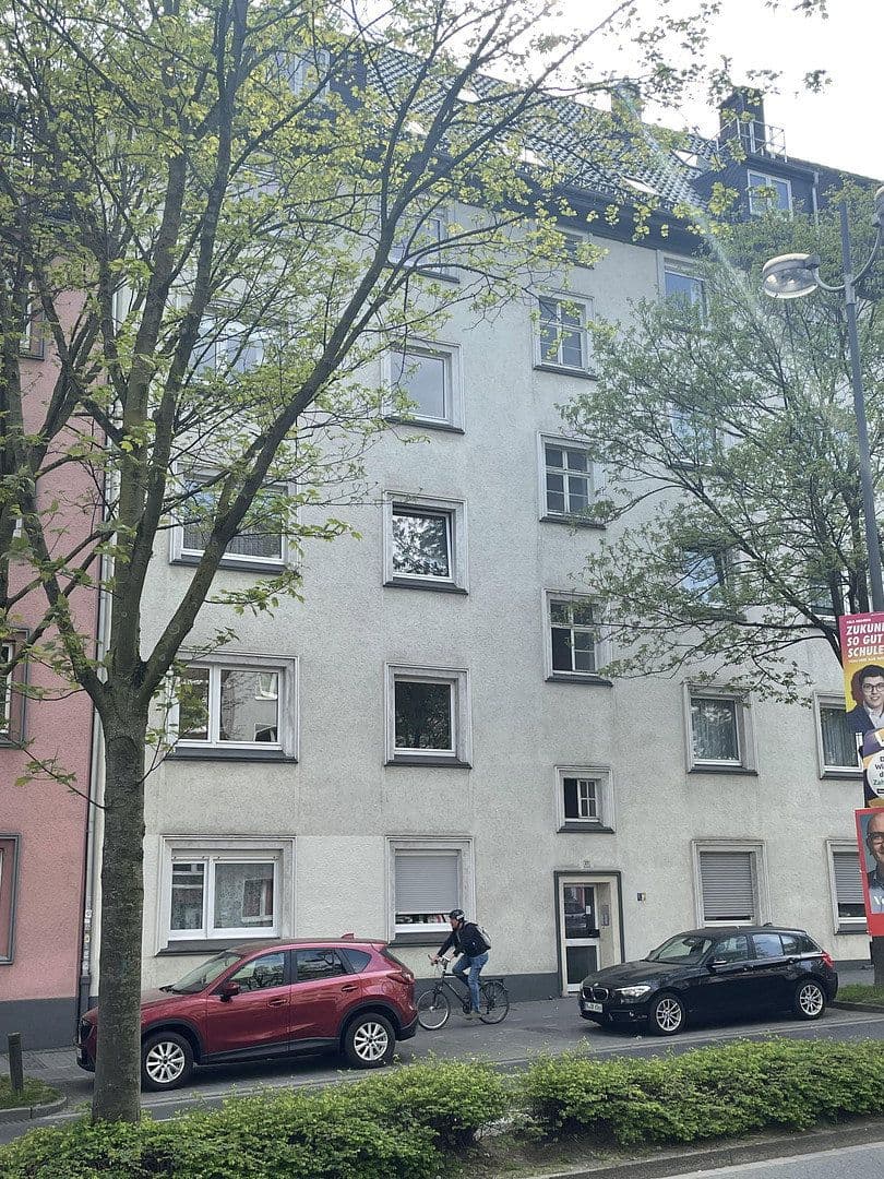 Prenájom bytu 3-izbový 90 m², Märkische Straße 171, Dortmund, Severné Porýnie - Westfálsko Prenájom bytu 3-izbový 90 m², Märkische Straße 171, Dortmund, Severné Porýnie - Westfálsko