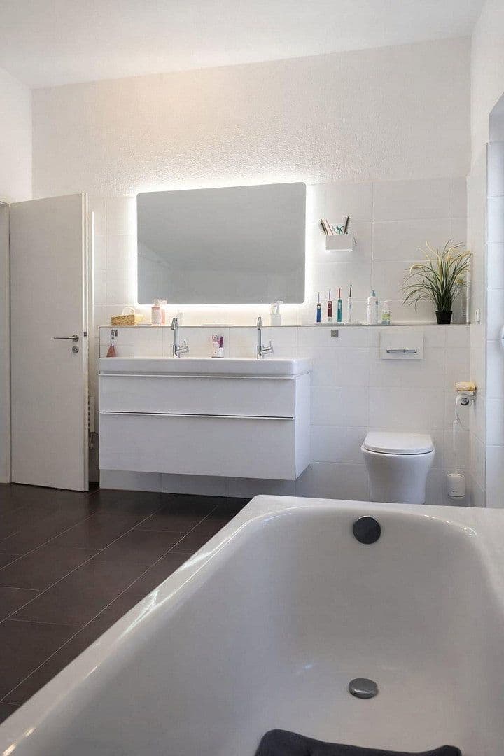 Predaj domu 165 m², pozemok 878 m², Kirchseeon, Bavorsko Predaj domu 165 m², pozemok 878 m², Kirchseeon, Bavorsko