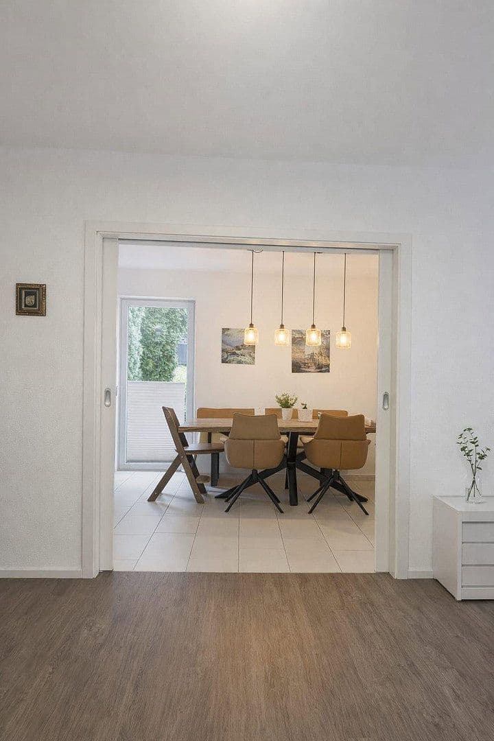 Predaj domu 165 m², pozemok 878 m², Kirchseeon, Bavorsko Predaj domu 165 m², pozemok 878 m², Kirchseeon, Bavorsko