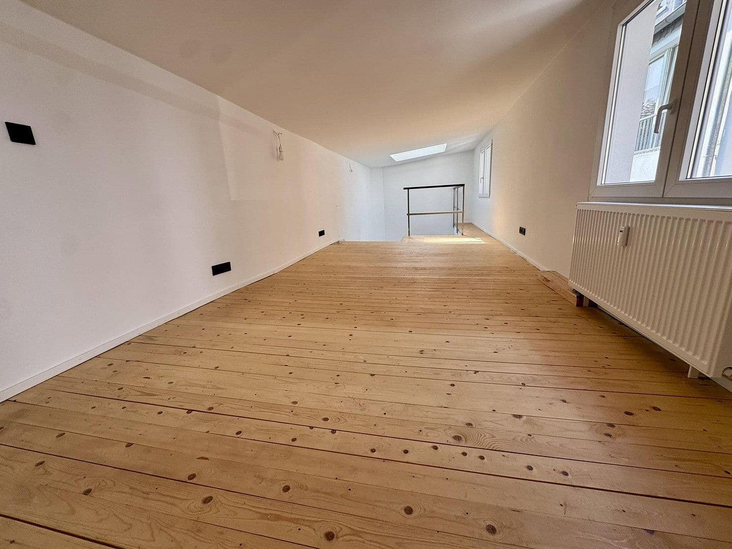 Prenájom bytu 2-izbový 65 m², Birkenstraße 149, Düsseldorf, Severné Porýnie - Westfálsko Prenájom bytu 2-izbový 65 m², Birkenstraße 149, Düsseldorf, Severné Porýnie - Westfálsko