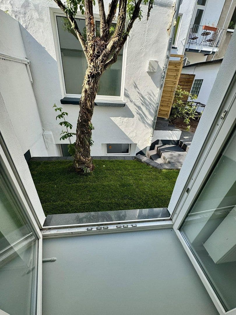 Prenájom bytu 2-izbový 65 m², Birkenstraße 149, Düsseldorf, Severné Porýnie - Westfálsko Prenájom bytu 2-izbový 65 m², Birkenstraße 149, Düsseldorf, Severné Porýnie - Westfálsko