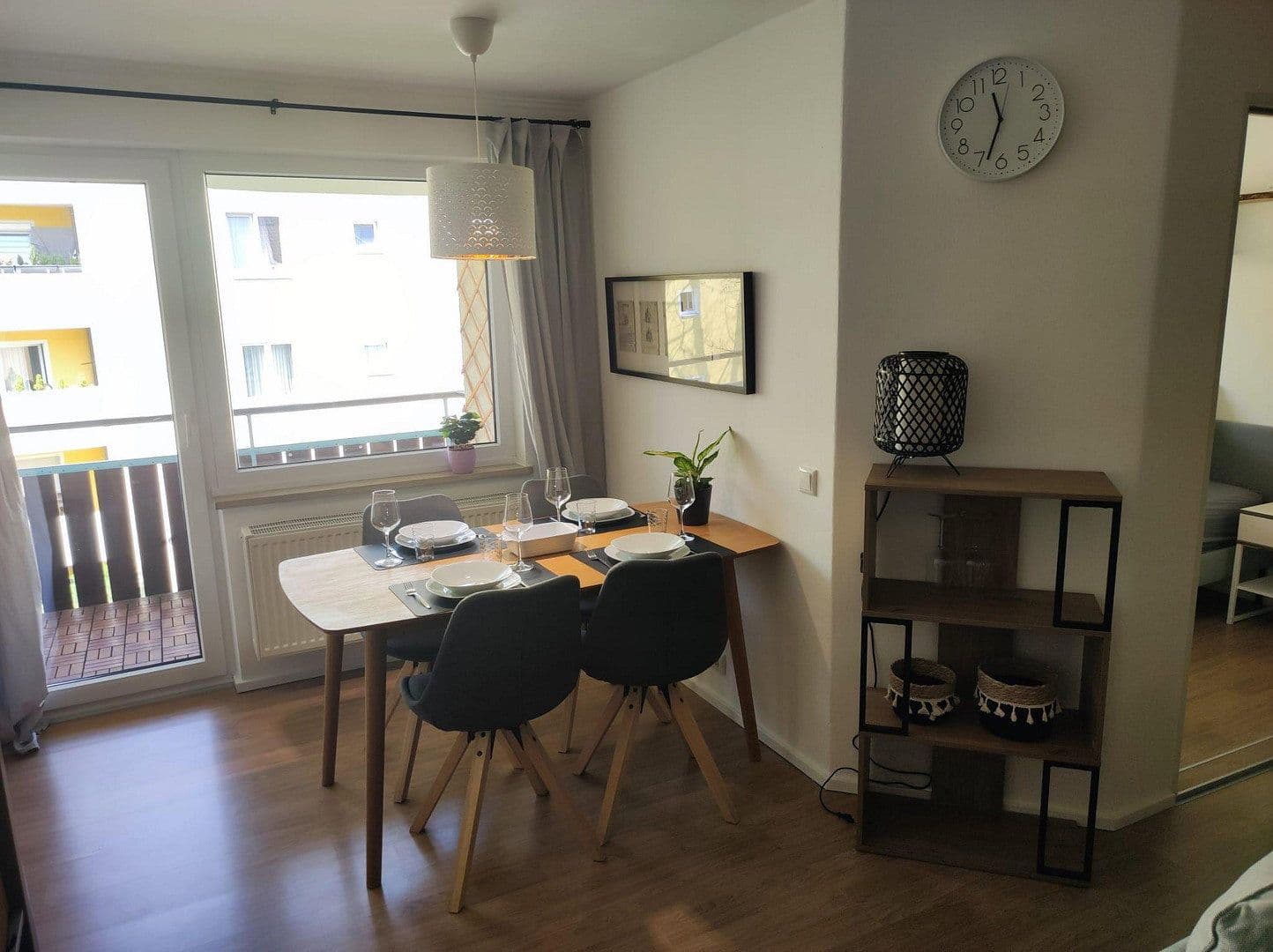 Prenájom bytu 1-izbový 48 m², München, Bavorsko Prenájom bytu 1-izbový 48 m², München, Bavorsko