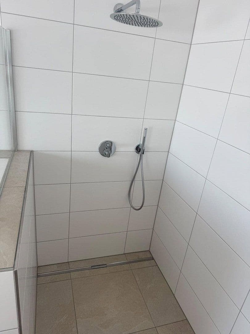 Prenájom bytu 3-izbový 130 m², Am Antoniweiher 4, Oberreichenbach, Bavorsko Prenájom bytu 3-izbový 130 m², Am Antoniweiher 4, Oberreichenbach, Bavorsko