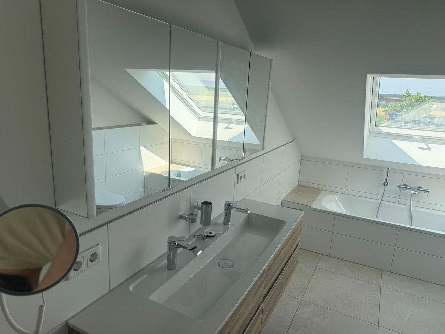 Prenájom bytu 3-izbový 130 m², Am Antoniweiher 4, Oberreichenbach, Bavorsko Prenájom bytu 3-izbový 130 m², Am Antoniweiher 4, Oberreichenbach, Bavorsko
