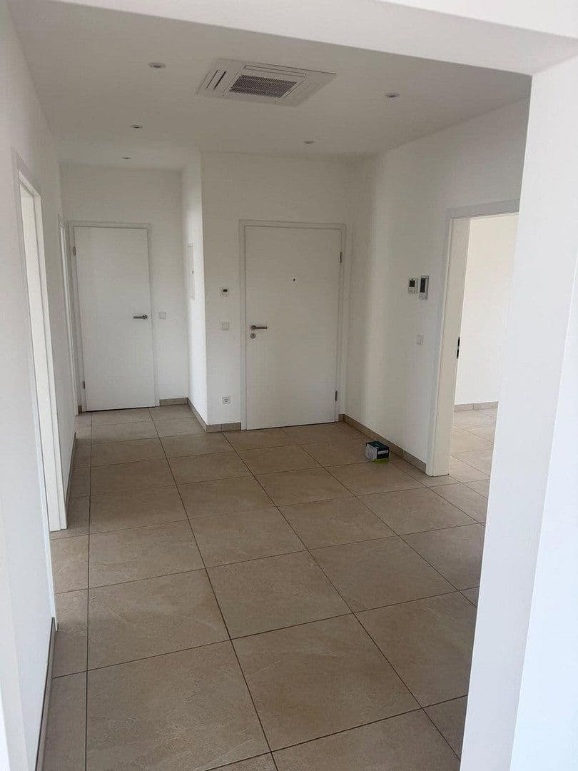 Prenájom bytu 3-izbový 130 m², Am Antoniweiher 4, Oberreichenbach, Bavorsko Prenájom bytu 3-izbový 130 m², Am Antoniweiher 4, Oberreichenbach, Bavorsko