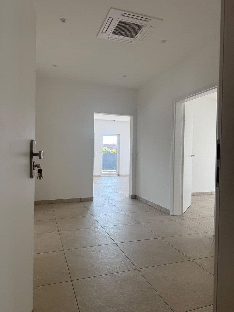 Prenájom bytu 3-izbový 130 m², Am Antoniweiher 4, Oberreichenbach, Bavorsko Prenájom bytu 3-izbový 130 m², Am Antoniweiher 4, Oberreichenbach, Bavorsko