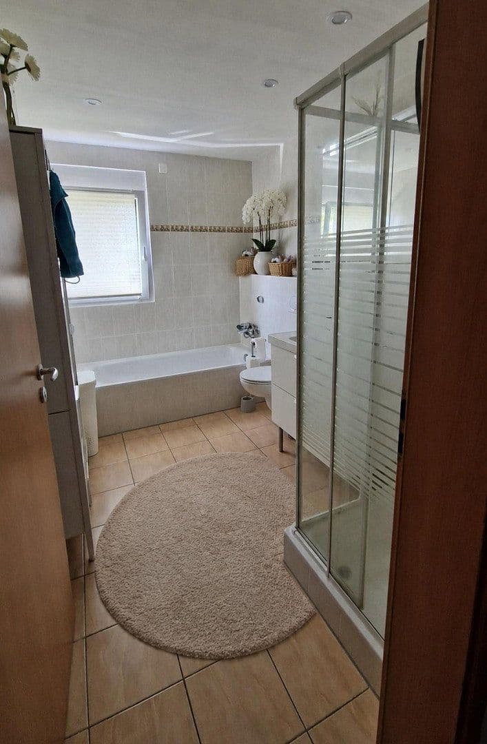 Predaj domu 127 m², pozemok 175 m², Aschaffenburg, Bavorsko Predaj domu 127 m², pozemok 175 m², Aschaffenburg, Bavorsko
