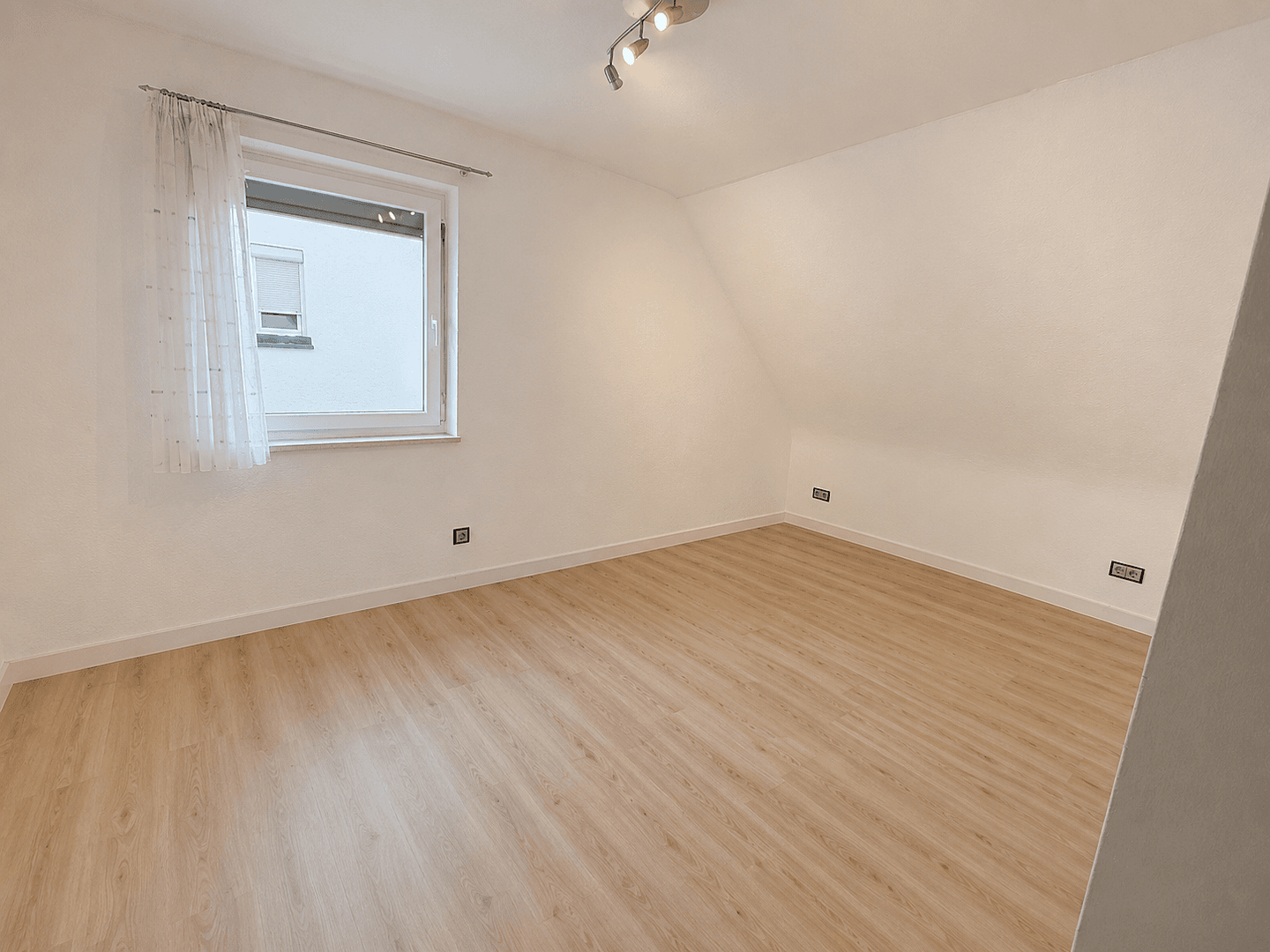 Prenájom bytu 3-izbový 66 m², Villingen-Schwenningen, Bádensko-Wurttembersko Prenájom bytu 3-izbový 66 m², Villingen-Schwenningen, Bádensko-Wurttembersko