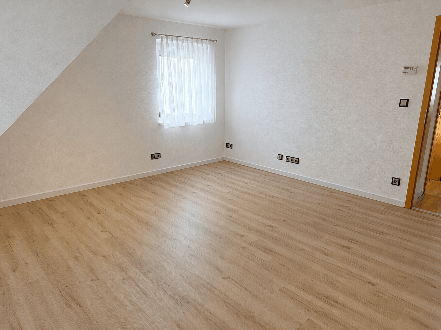 Prenájom bytu 3-izbový 66 m², Villingen-Schwenningen, Bádensko-Wurttembersko Prenájom bytu 3-izbový 66 m², Villingen-Schwenningen, Bádensko-Wurttembersko