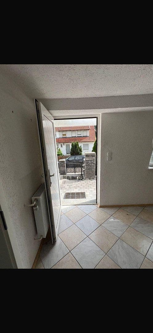 Predaj domu 120 m², pozemok 1.061 m², Hüttlingerstraße 17, Aalen, Bádensko-Wurttembersko Predaj domu 120 m², pozemok 1.061 m², Hüttlingerstraße 17, Aalen, Bádensko-Wurttembersko