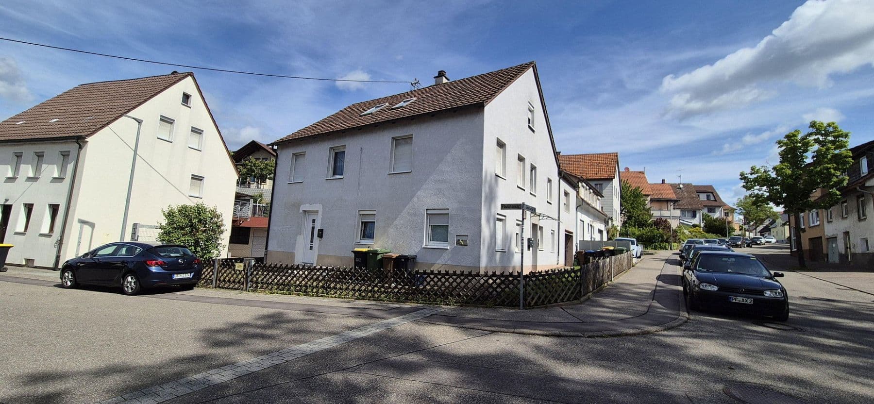 Predaj domu 200 m², pozemok 262 m², Illingen, Bádensko-Wurttembersko Predaj domu 200 m², pozemok 262 m², Illingen, Bádensko-Wurttembersko