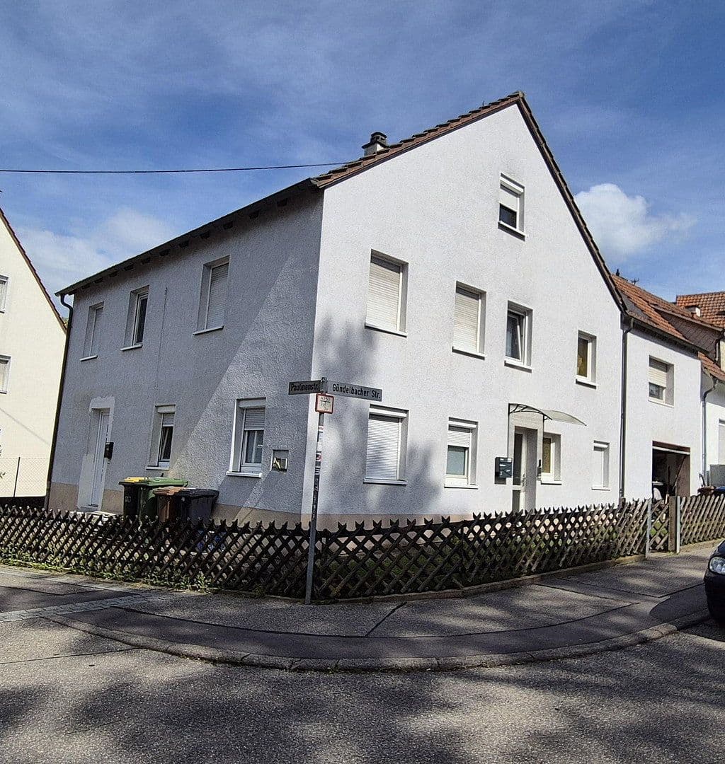 Predaj domu 200 m², pozemok 262 m², Illingen, Bádensko-Wurttembersko Predaj domu 200 m², pozemok 262 m², Illingen, Bádensko-Wurttembersko