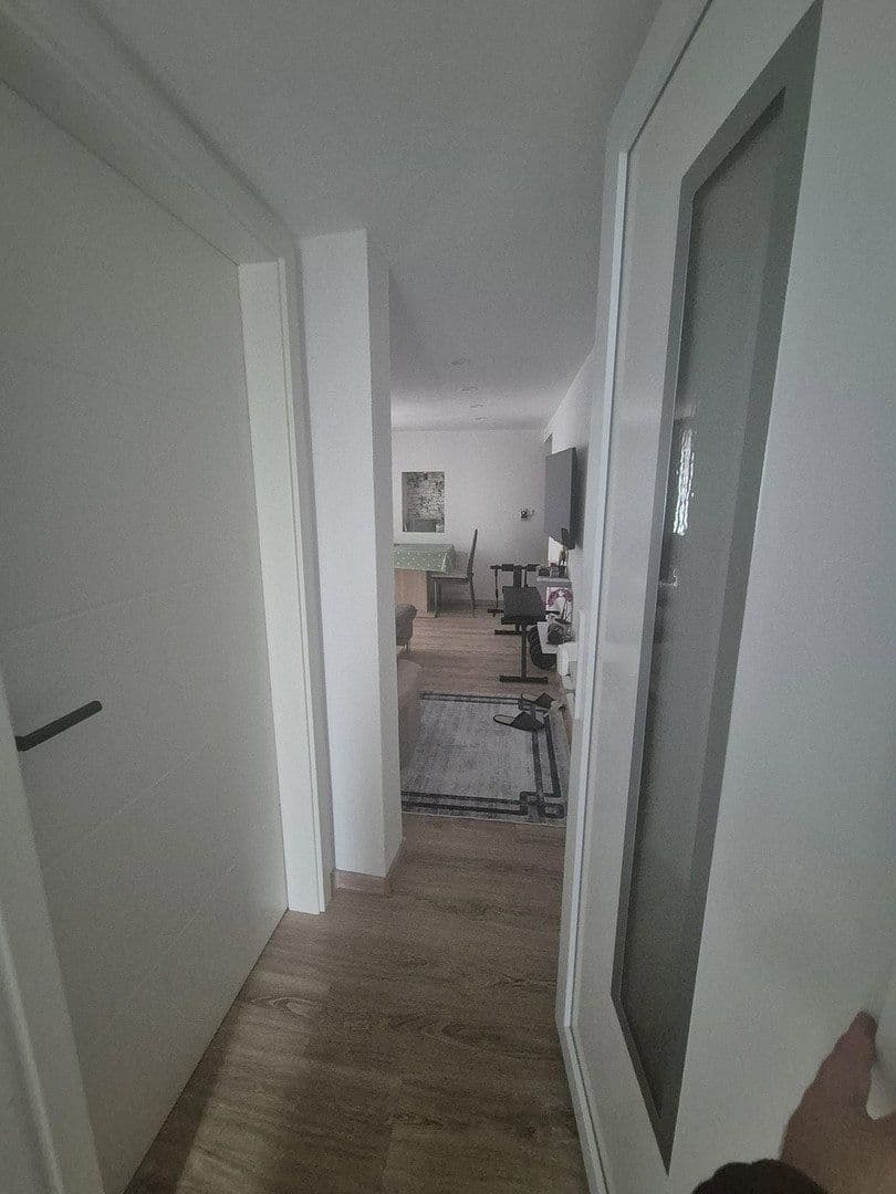 Predaj domu 200 m², pozemok 262 m², Illingen, Bádensko-Wurttembersko Predaj domu 200 m², pozemok 262 m², Illingen, Bádensko-Wurttembersko