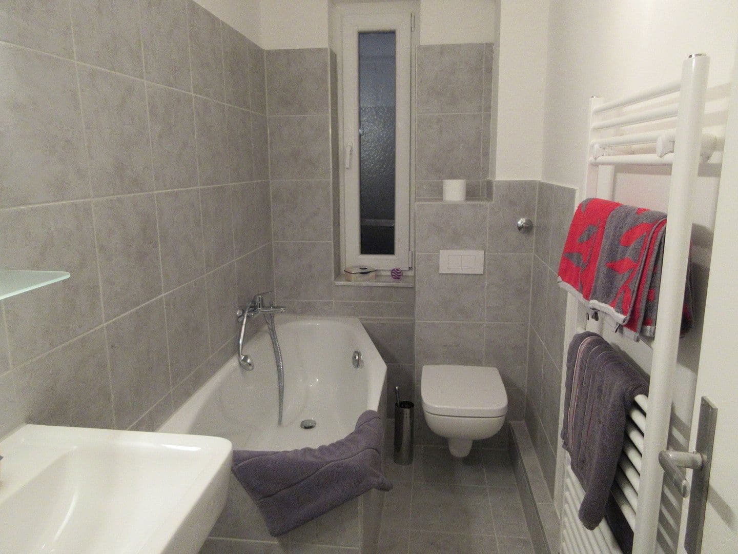 Prenájom bytu 1-izbový 37 m², Berlin-Steglitz, Berlín Prenájom bytu 1-izbový 37 m², Berlin-Steglitz, Berlín
