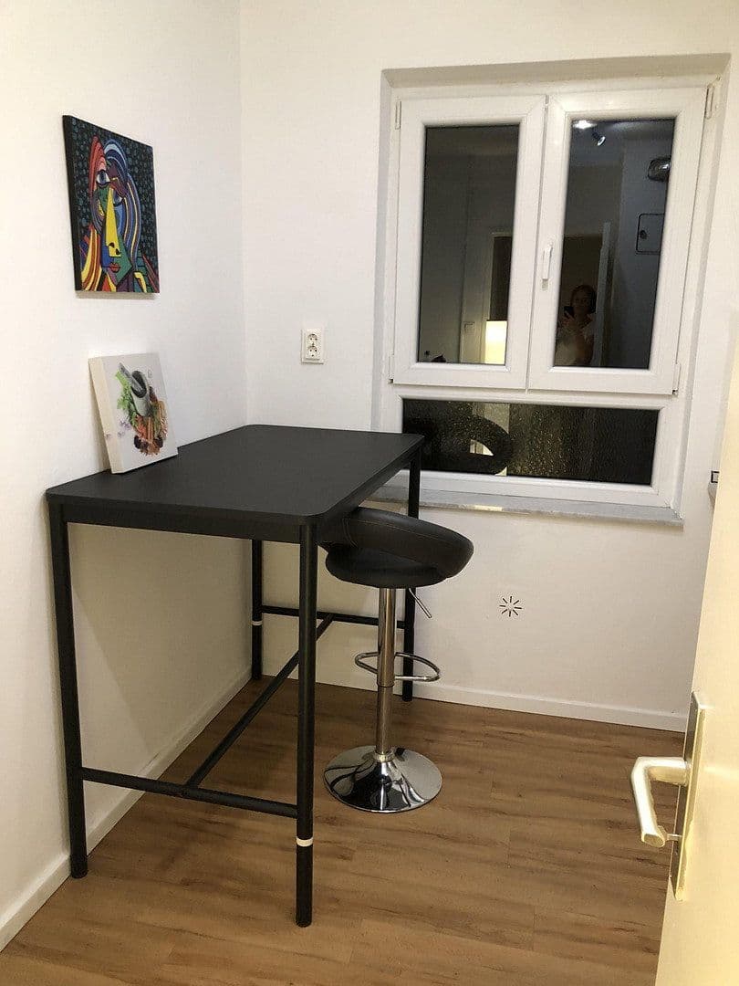 Prenájom bytu 1-izbový 37 m², Berlin-Steglitz, Berlín Prenájom bytu 1-izbový 37 m², Berlin-Steglitz, Berlín