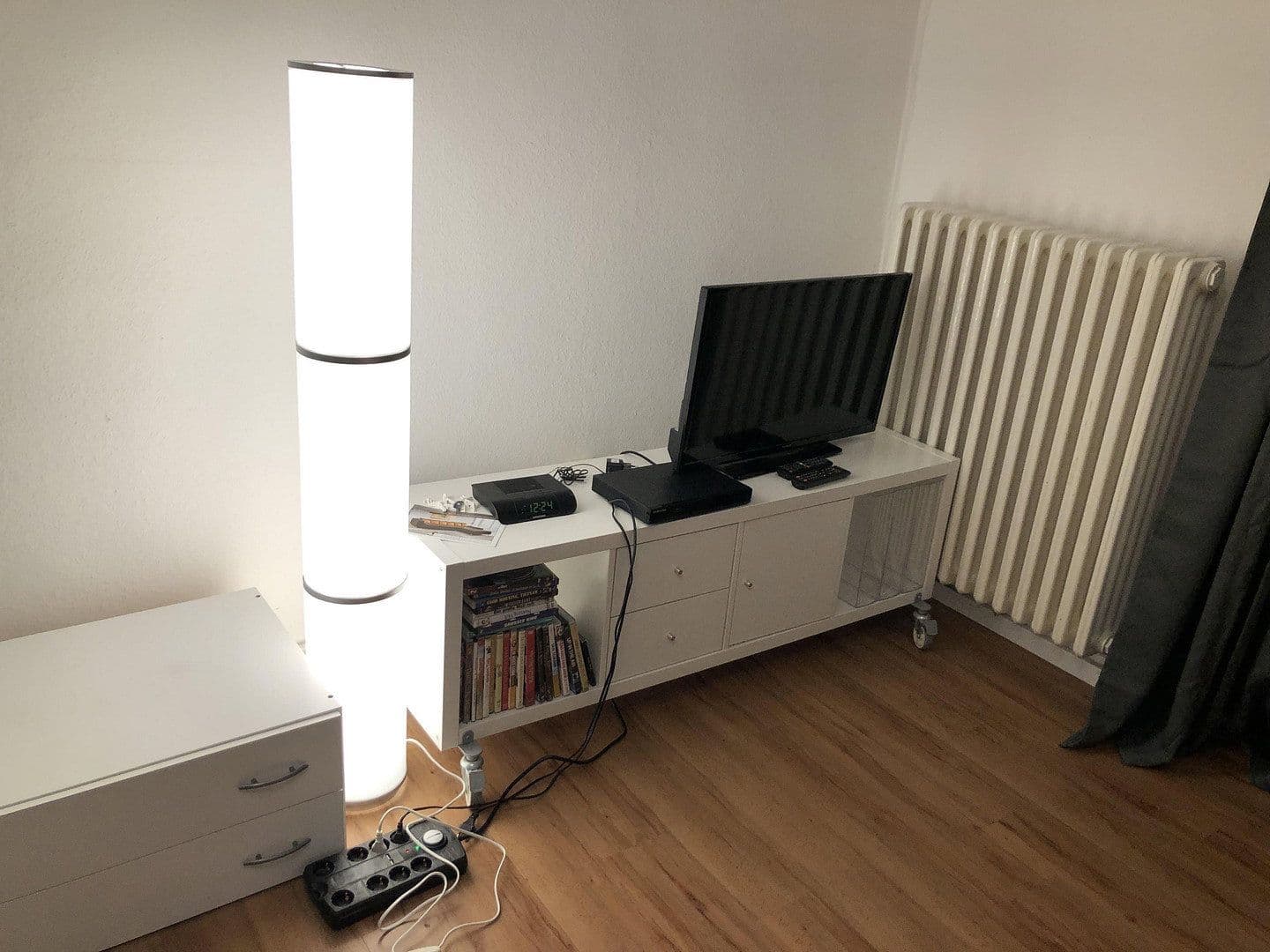 Prenájom bytu 1-izbový 37 m², Berlin-Steglitz, Berlín Prenájom bytu 1-izbový 37 m², Berlin-Steglitz, Berlín
