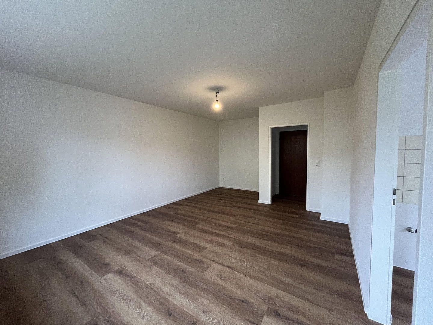 Prenájom bytu 1-izbový 38 m², Lörrach, Bádensko-Wurttembersko Prenájom bytu 1-izbový 38 m², Lörrach, Bádensko-Wurttembersko