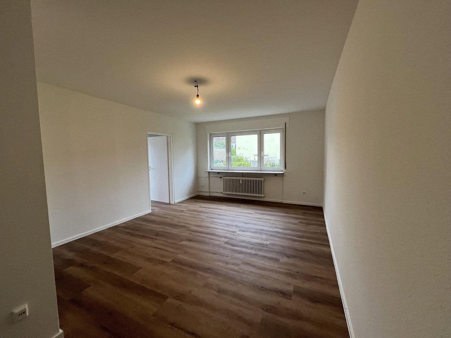 Prenájom bytu 1-izbový 38 m², Lörrach, Bádensko-Wurttembersko Prenájom bytu 1-izbový 38 m², Lörrach, Bádensko-Wurttembersko