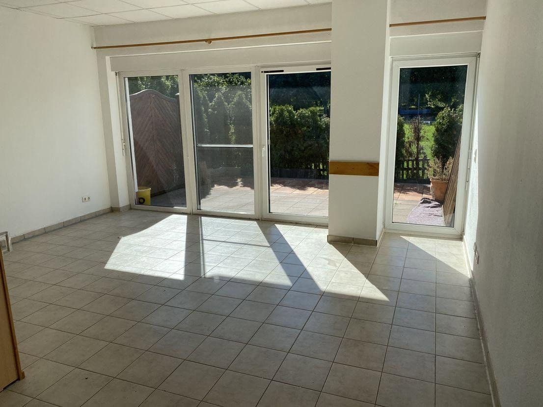 Prenájom bytu 2-izbový 81 m², Am Hollerbach 5, Hofheim am Taunus, Hesensko Prenájom bytu 2-izbový 81 m², Am Hollerbach 5, Hofheim am Taunus, Hesensko