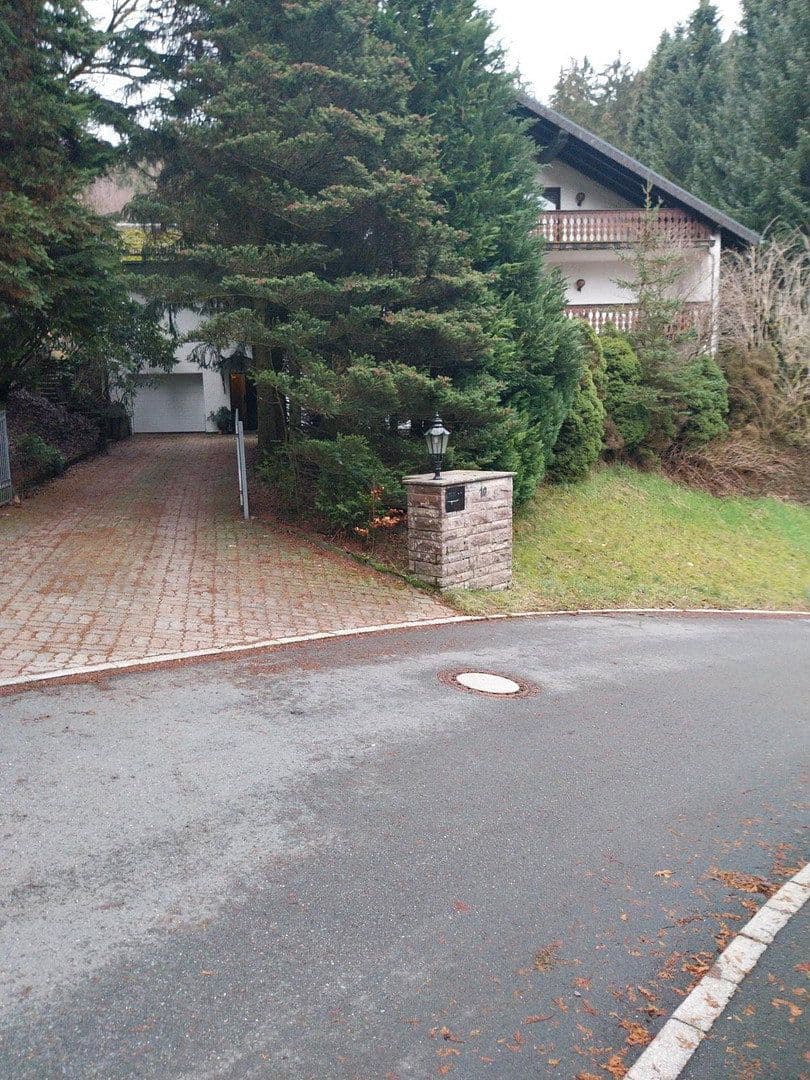 Predaj domu 436 m², pozemok 2.945 m², Warmensteinach, Bavorsko Predaj domu 436 m², pozemok 2.945 m², Warmensteinach, Bavorsko