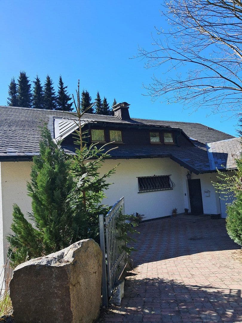 Predaj domu 436 m², pozemok 2.945 m², Warmensteinach, Bavorsko Predaj domu 436 m², pozemok 2.945 m², Warmensteinach, Bavorsko