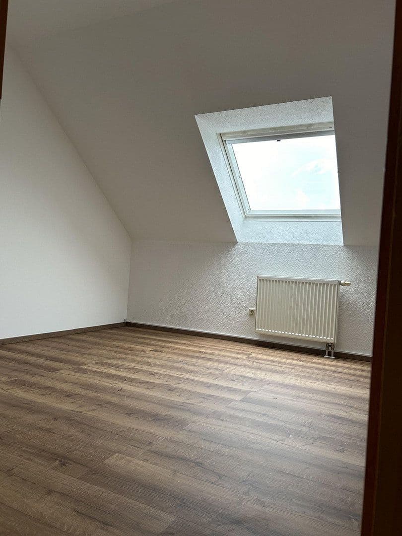 Prenájom bytu 2-izbový 70 m², Niedernhausen, Hesensko Prenájom bytu 2-izbový 70 m², Niedernhausen, Hesensko