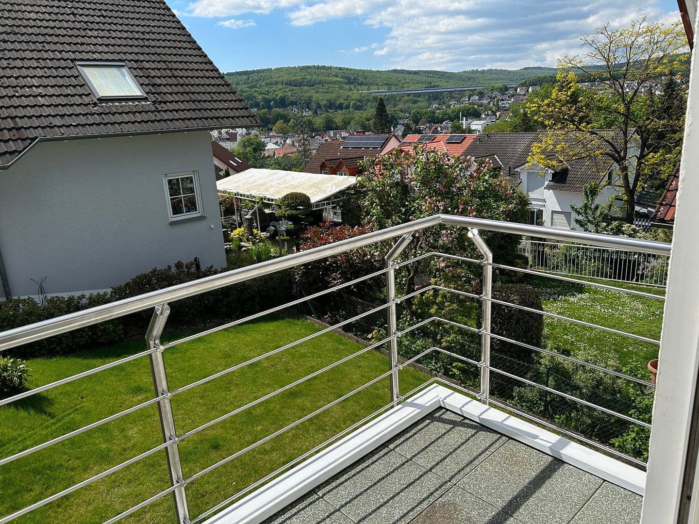 Prenájom bytu 2-izbový 70 m², Niedernhausen, Hesensko Prenájom bytu 2-izbový 70 m², Niedernhausen, Hesensko