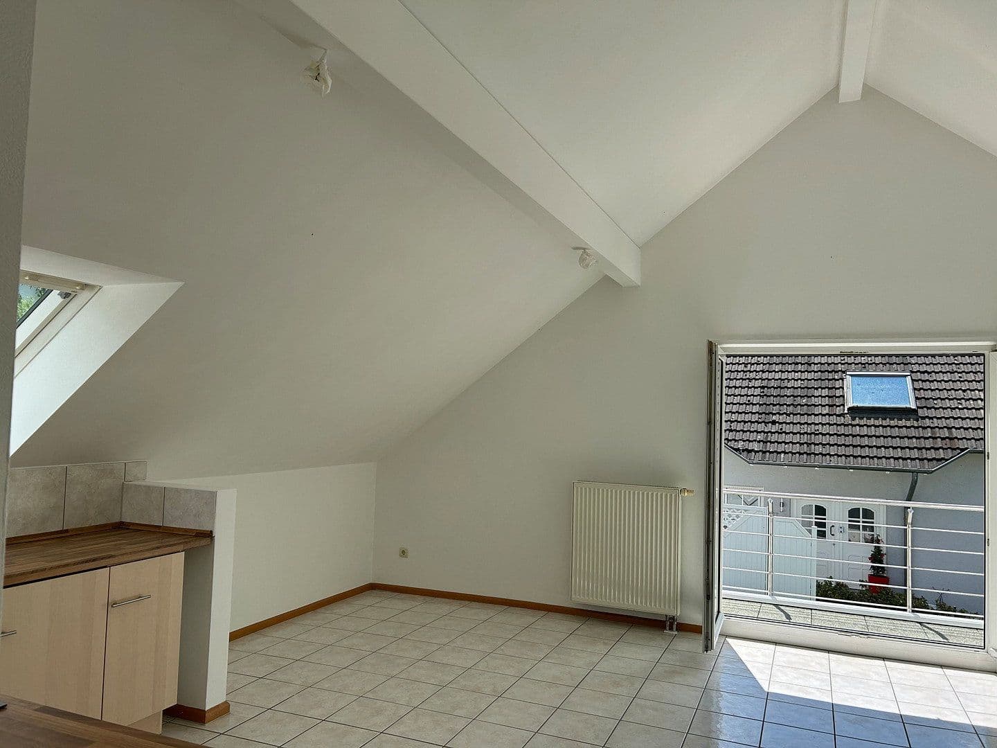 Prenájom bytu 2-izbový 70 m², Niedernhausen, Hesensko Prenájom bytu 2-izbový 70 m², Niedernhausen, Hesensko