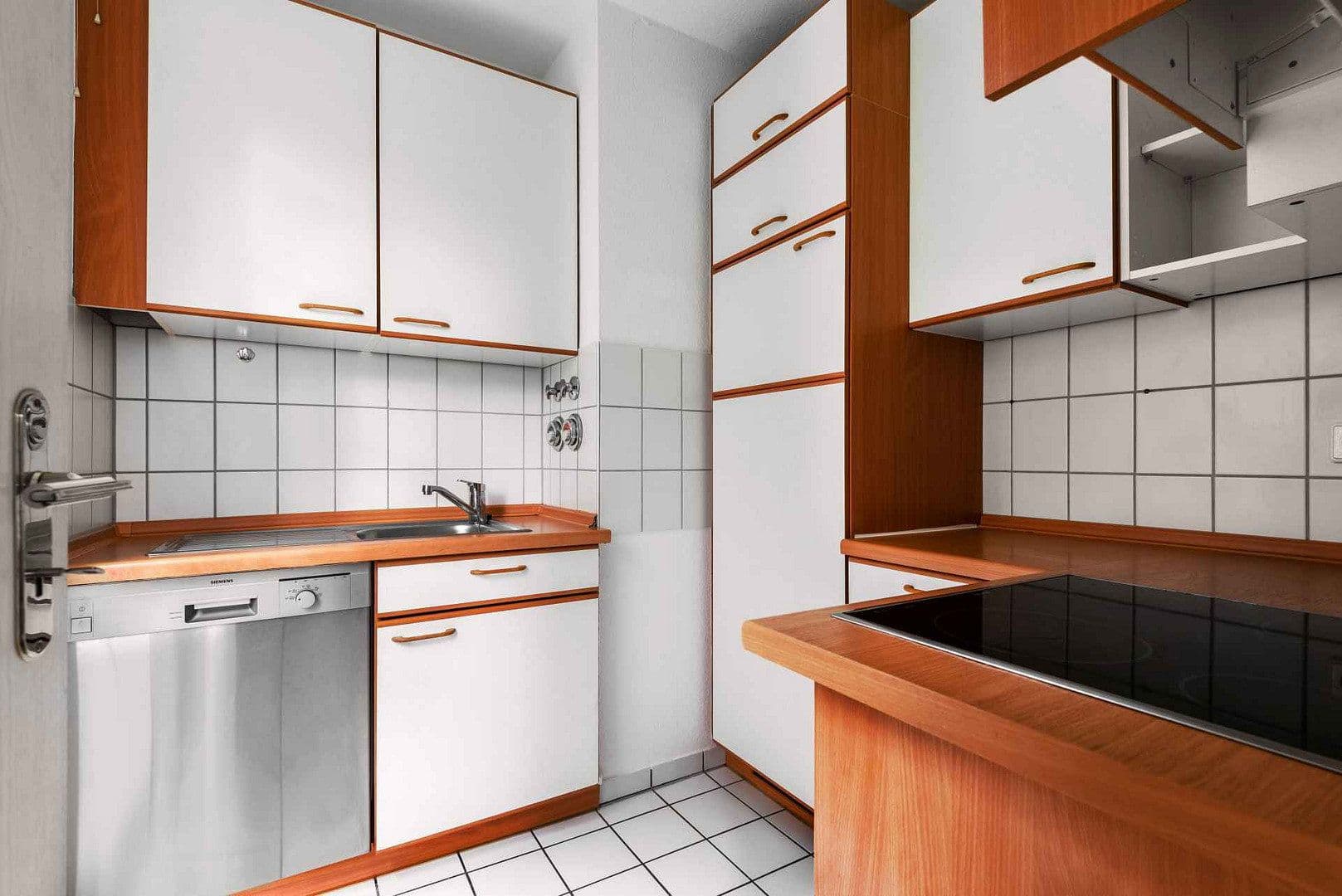 Prenájom bytu 2-izbový 59 m², Wiesbaden, Hesensko Prenájom bytu 2-izbový 59 m², Wiesbaden, Hesensko
