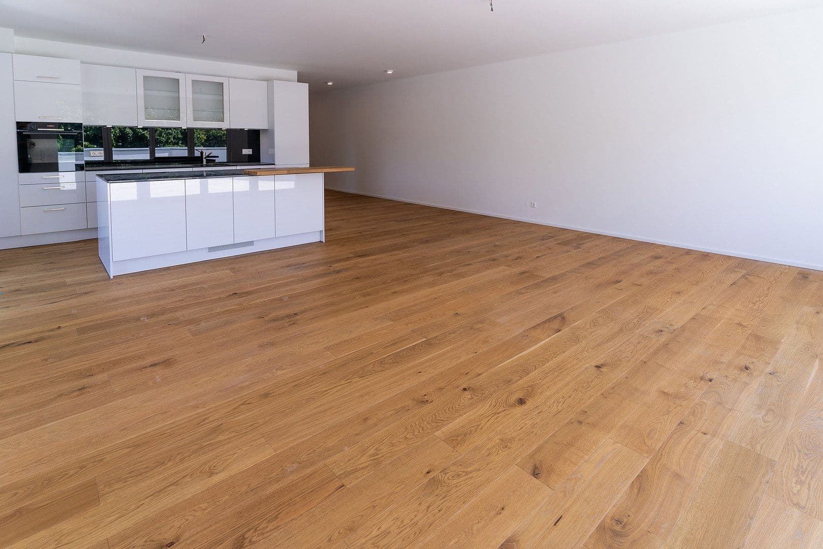 Prenájom bytu 4-izbový 145 m², Unterer Welzberg 30, Calw, Bádensko-Wurttembersko Prenájom bytu 4-izbový 145 m², Unterer Welzberg 30, Calw, Bádensko-Wurttembersko