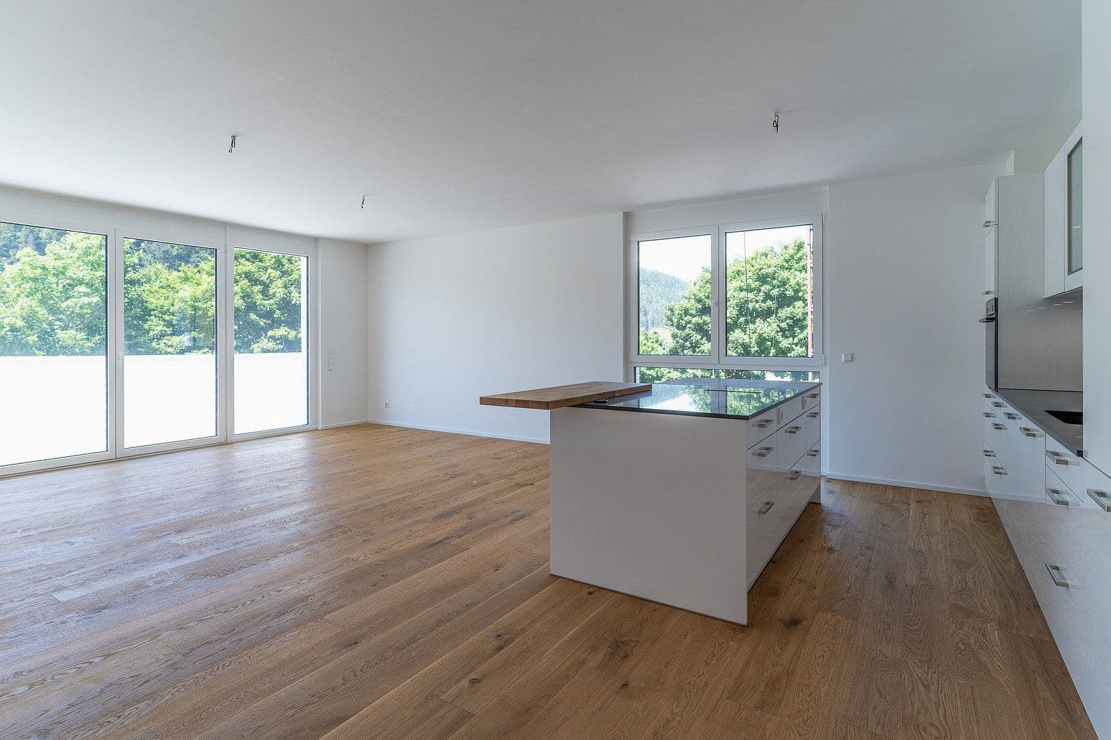 Prenájom bytu 4-izbový 145 m², Unterer Welzberg 30, Calw, Bádensko-Wurttembersko Prenájom bytu 4-izbový 145 m², Unterer Welzberg 30, Calw, Bádensko-Wurttembersko