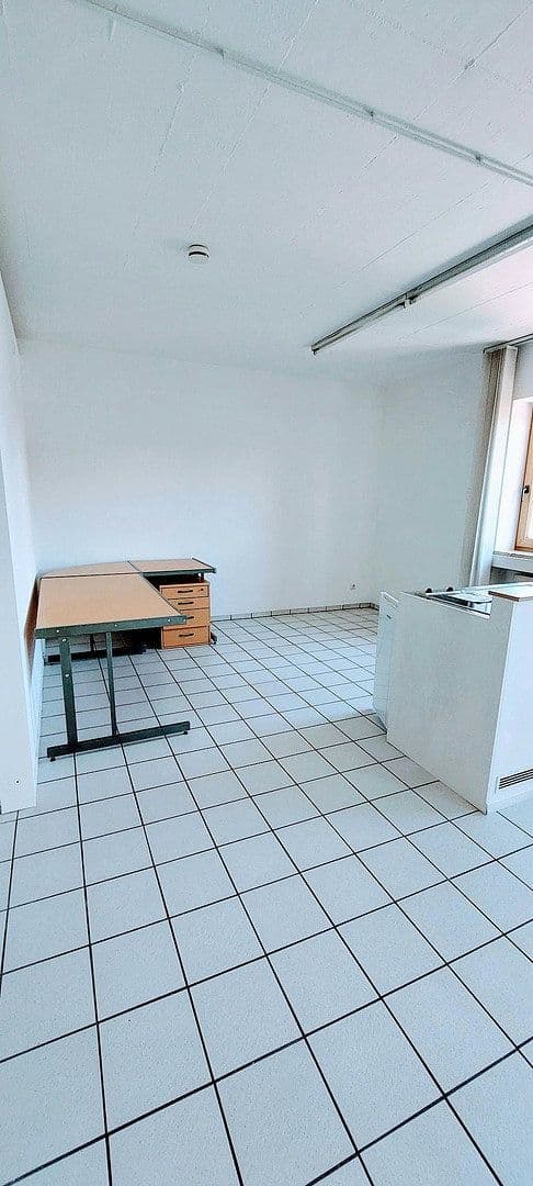 Prenájom kancelárie 58 m², Tratmoos 22, Niederneuching / Wolfsleben, Bavorsko Prenájom kancelárie 58 m², Tratmoos 22, Niederneuching / Wolfsleben, Bavorsko