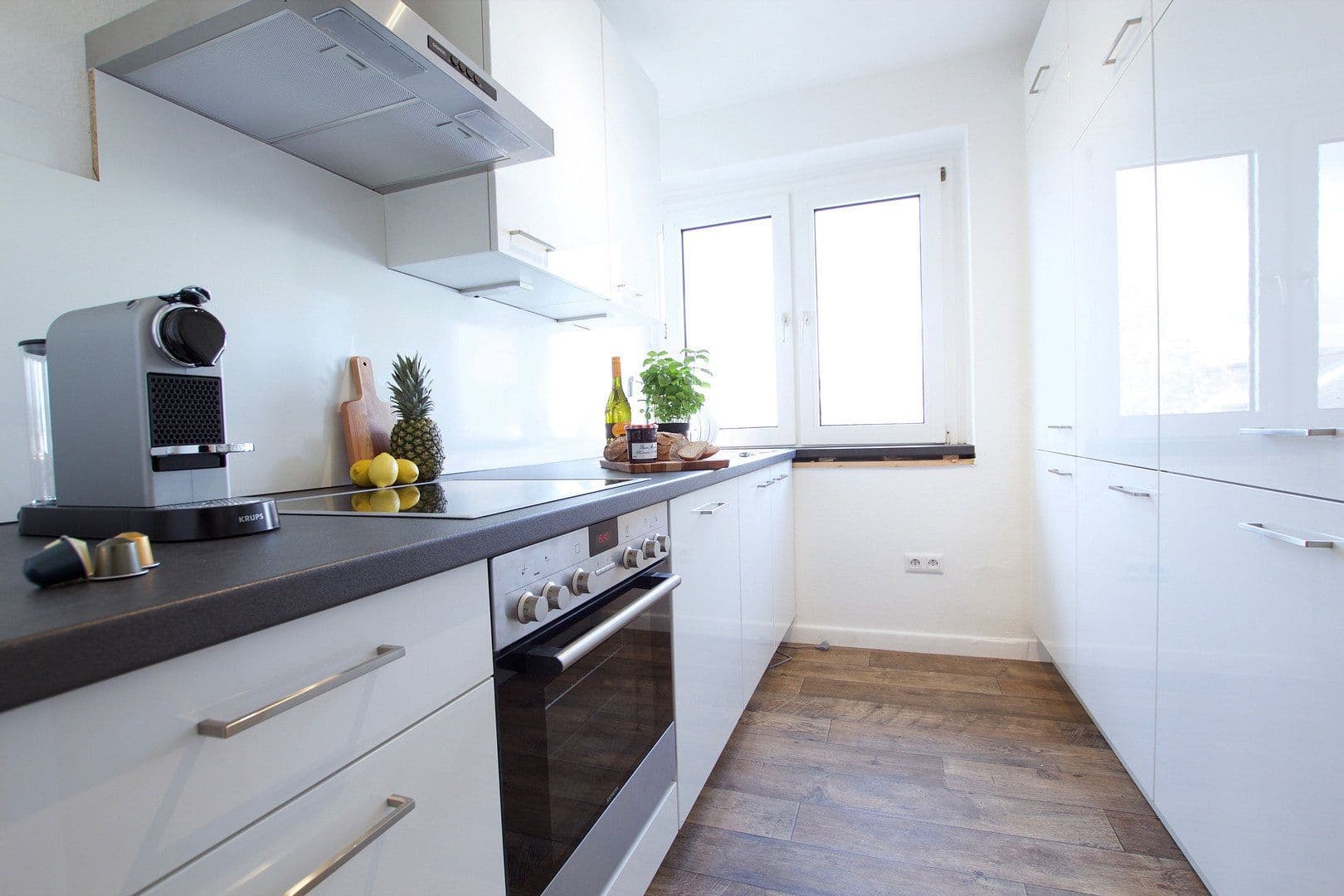 Prenájom bytu 3-izbový 65 m², Frankfurt am Main, Hesensko Prenájom bytu 3-izbový 65 m², Frankfurt am Main, Hesensko